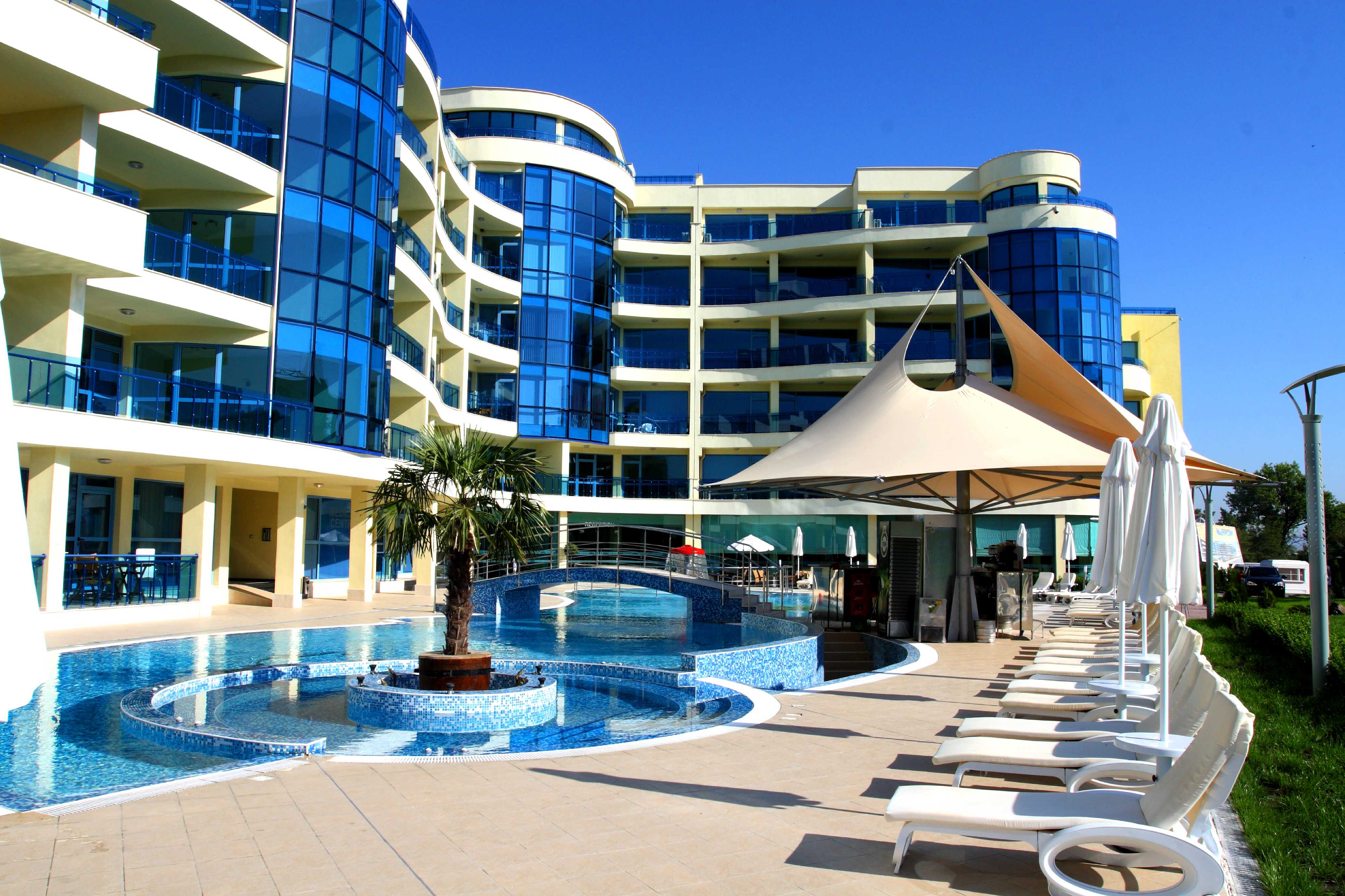 Отель marina. Marina Holiday Club 4 Поморие. Поморие Болгария. Гостиница в Болгарии Поморие. Marina Hotel Болгария.